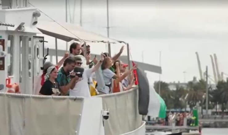  ספרד נמל ברצלונה משט סומוד צומוד גרטה טונברג מפליג