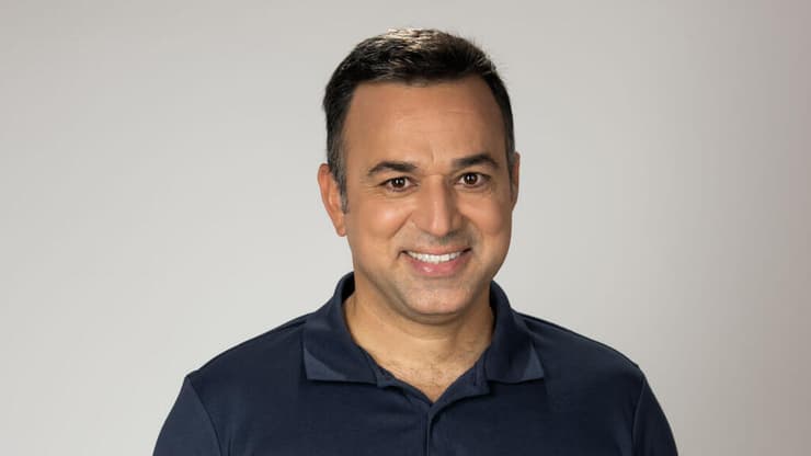 "בכל פעם שאני שם בשביל מישהו אחר, אני מתמלא בכוח". גיל ויונטה (צילום: פלג אלקלעי) גיל ויונטה