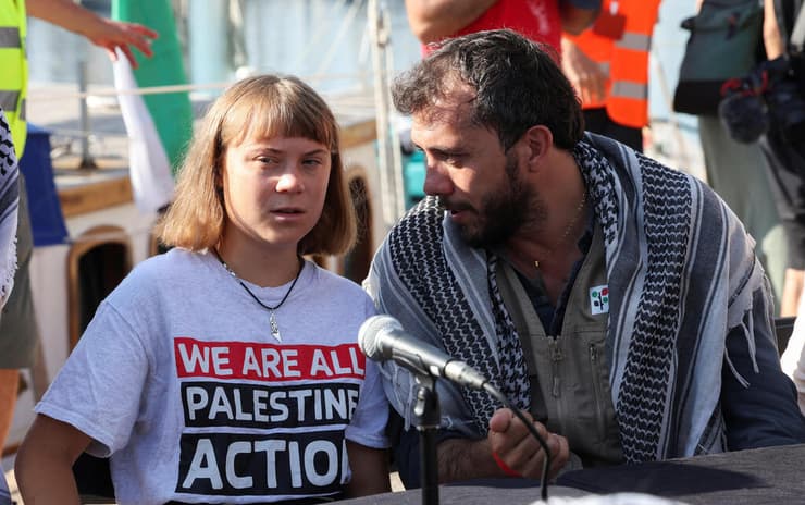 ספרד נמל ברצלונה מפגינים פרו פלסטינים פלסטיניים משט סומוד צומוד גרטה טונברג