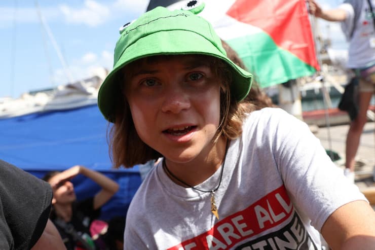  ספרד נמל ברצלונה משט סומוד צומוד גרטה טונברג מפליג