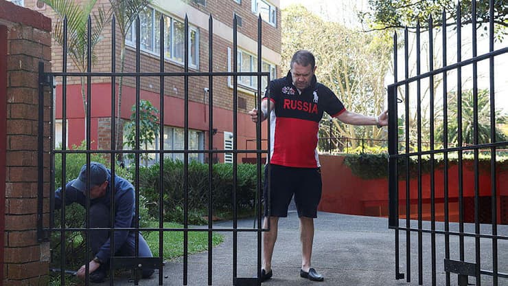 רכב התנגש בקונסוליה הרוסית בסידני