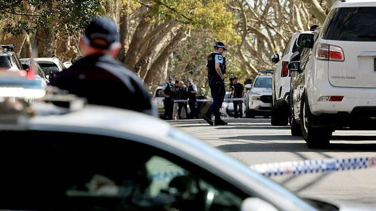 רכב התנגש בקונסוליה הרוסית בסידני