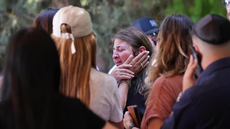 הלווייתו של עידן שתיוי ז"ל בבית העלמין בכפר מעש