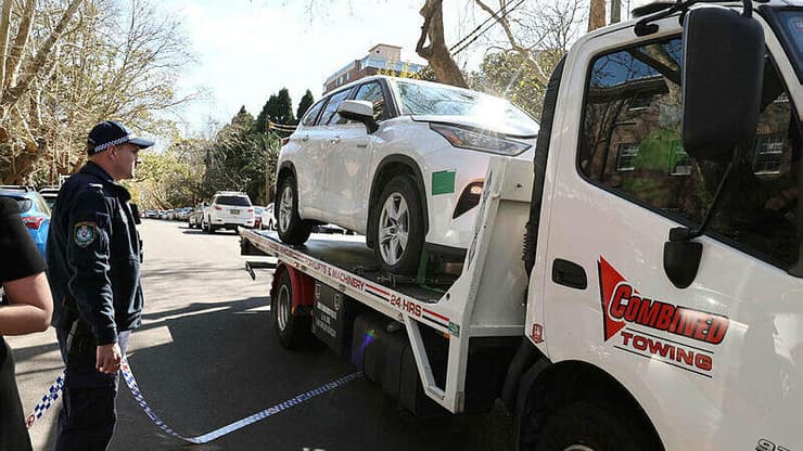 רכב התנגש בקונסוליה הרוסית בסידני