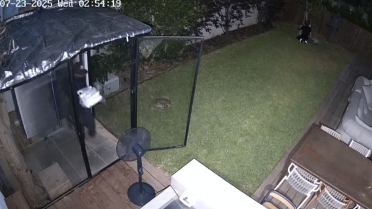 פריצה למקרר