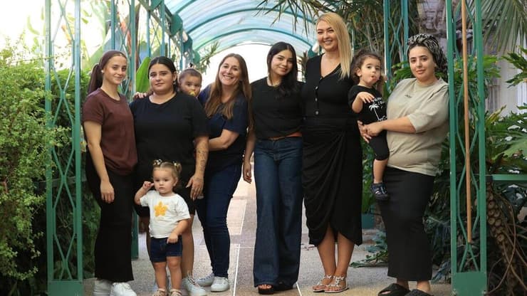 מימין לשמאל: טל אדרי דריה אלקסיס לירז איסקוב מיכל יעקובי שיראל אמויאל שיראל נקר  