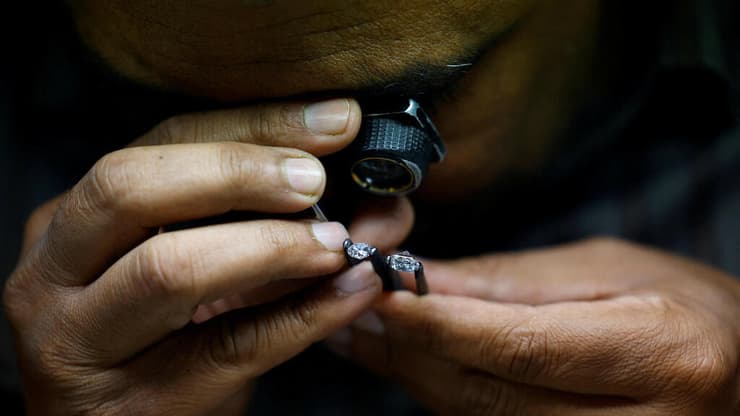 יהלומים. אילוסטרציה (צילום: REUTERS/Anushree Fadnavis/File Photo) יהלומים. אילוסטרציה