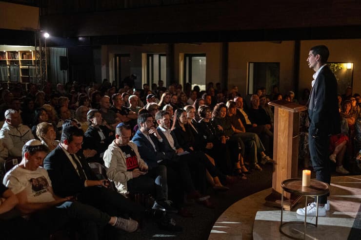 אור לוי בבית הכנסת ביוהנסבורג