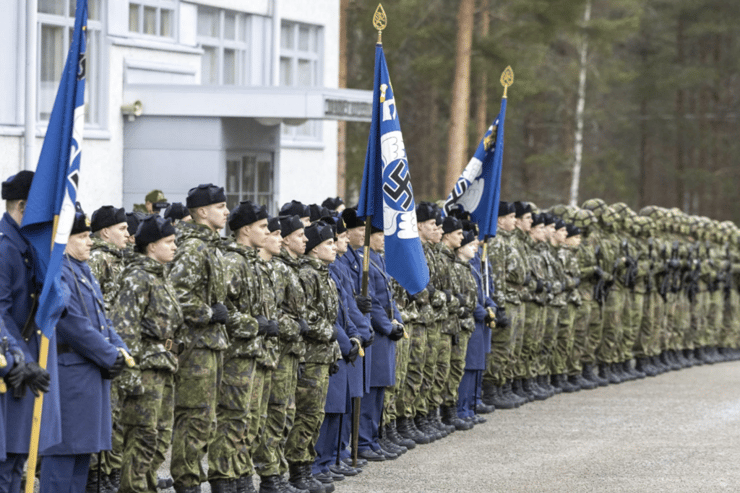 פינלנד חיל האוויר דגלים צלב קרס