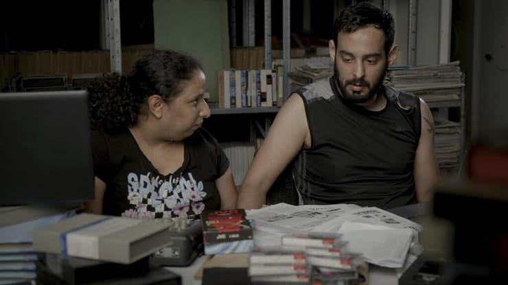 תומר סלע עם ארוסתו שיר, מתוך הסדרה "איש הנחשים"