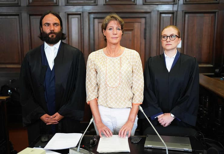 כריסטינה בלוק בבית המשפט