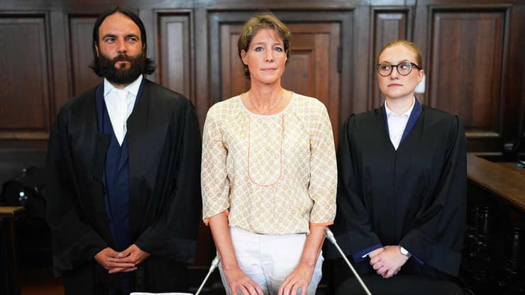 כריסטינה בלוק בבית המשפט