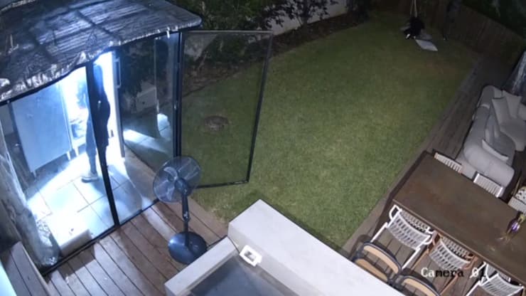 פריצה למקרר