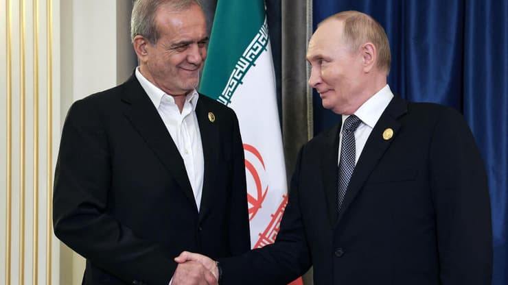 ולדימיר פוטין עם נשיא איראן מסעוד פזשכיאן ב סין 