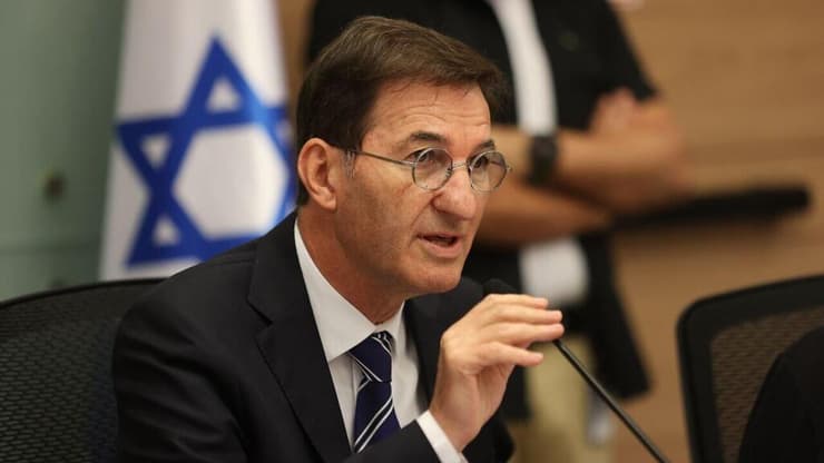 ביסמוט: "מתקדמים לאישור חוק היסטורי" (צילום: אלכס קולומויסקי) בועז ביסמוט בועדת חוץ וביטחון