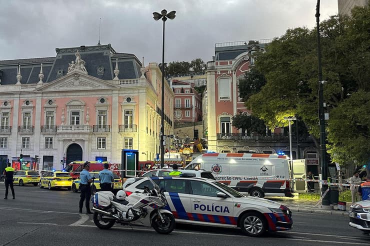 צילום: REUTERS/Miguel Pereira פורטוגל ליסבון תאונה רכבל פוניקולר