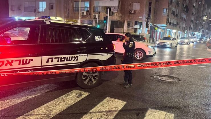 מספר גבוה מההרוגים - הולכי רגל. זירת תאונה בבת ים, ספטמבר (צילום: דוברות המשטרה) זירת תאונת הדרכים ברח' בלפור, בת ים