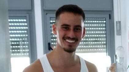 כתבה כלכלת יוצרים יום בחיי יוטיוב יונתן הולנדר יוליה ספקטור (מתוך הכתבה) כתבה כלכלת יוצרים יום בחיי יוטיוב יונתן הולנדר יוליה ספקטור