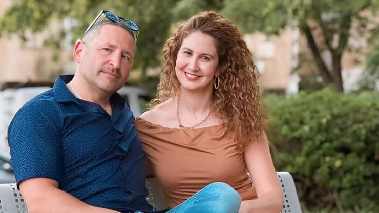 הנסיעה הארוכה הפכה לסיפור אהבה מורן ובן זוגה, לירן