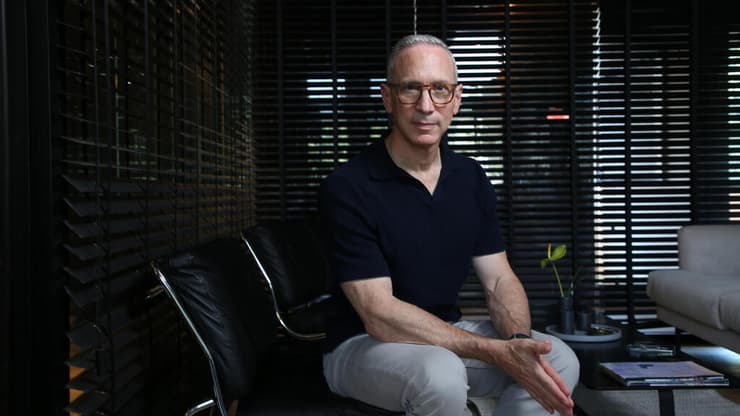 דניאל שרייבר