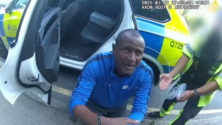 הדוש גברסלאסי קבאטו מהגר אתיופי שהורשע ב בריטניה בתקיפה מינית של נערה ליד מלון מל בעיירה אפינג שהציתה מחאה גדולה נגד מהגרים