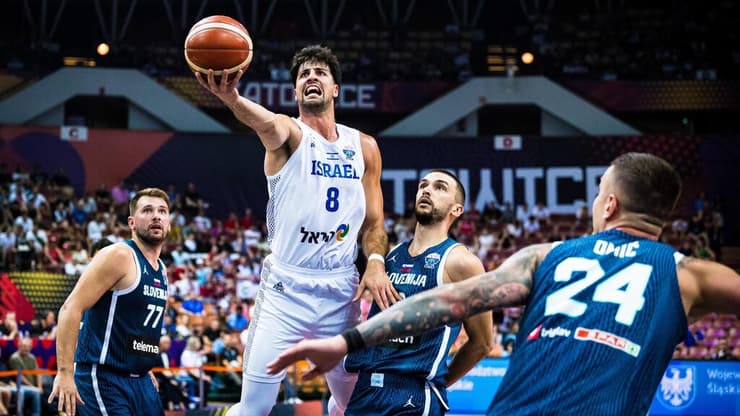 שיא קריירה שלו במדים הלאומיים לא הספיק. אבדיה (צילום: FIBA) אבדיה