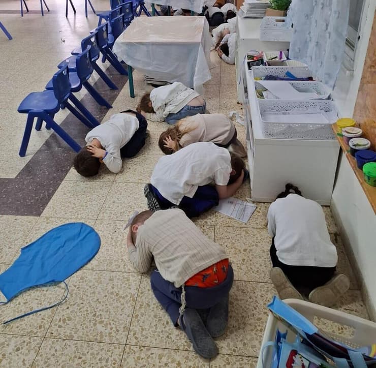 גן בחשמונאים בזמן אזעקה