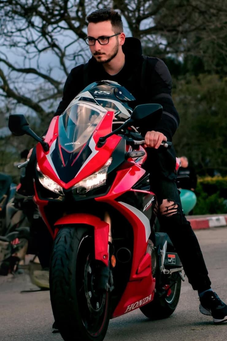 "אני עוד בכלל לא מתמודדת עם המוות שלו, ומגייסת כל טיפת כוח שתעזור לי לשרוד יום ועוד יום". אסף יוסיפוב ז"ל (צילום: אלבום פרטי) אסף יוסיפוב ז"ל שנהרג בתאונת דרכים