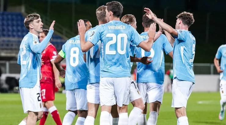 שחקני בלגיה חוגגים (IMAGO) שחקני בלגיה חוגגים