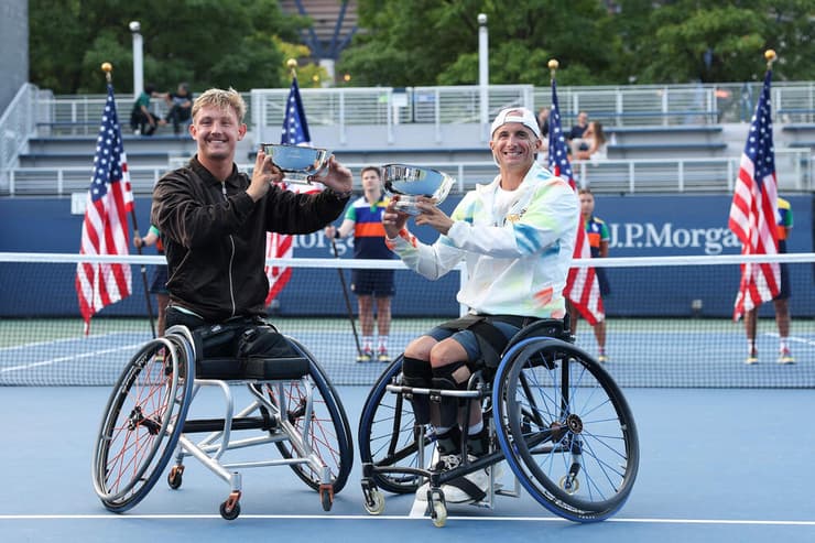 ששון, וינק והגביעים