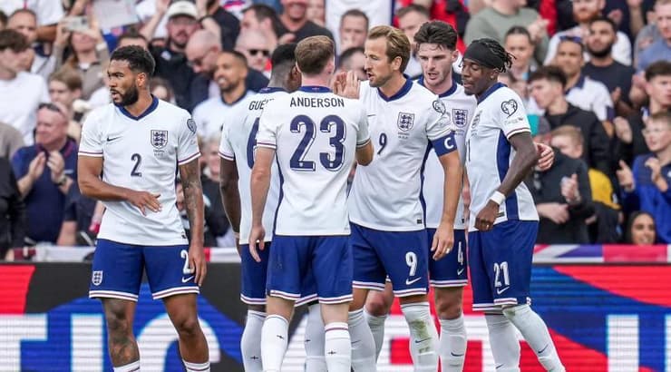 שחקני אנגליה חוגגים