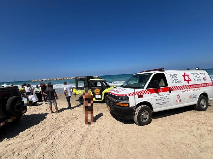 "אזרחים שהיו במקום ביצעו פעולות החייאה". חוף סירונית (צילום: תיעוד מבצעי מד"א) הזירה בחוף סירונית