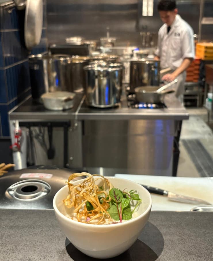 Zagin. כל שאר הראמנים הם חיקוי חיוור (צילום: אסי חיים) Zagin. ראמן עם טוויסט