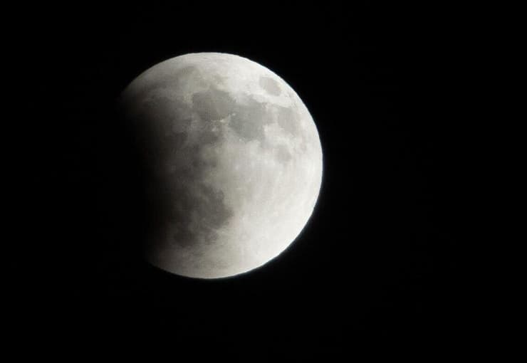 ליקוי הירח בשמי ירושלים