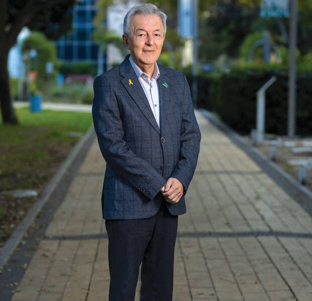 פרופ' אדוארד יעקובוב