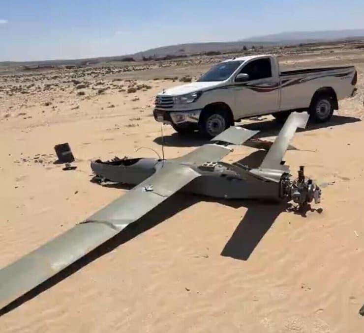 שרידי כטב"ם חות'י שהופל מעל אזור אום שיחאן במרכז סיני