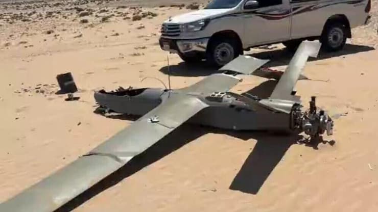 שרידי כטב"ם חות'י שהופל מעל אזור אום שיחאן במרכז סיני