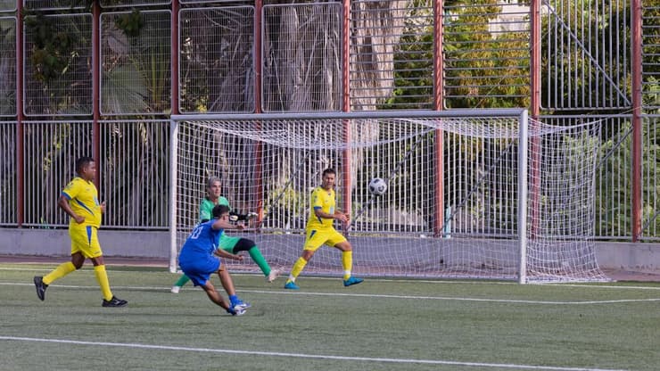 נבחרות שלום ואחווה (צילום: רן פלד) נבחרות שלום ואחווה