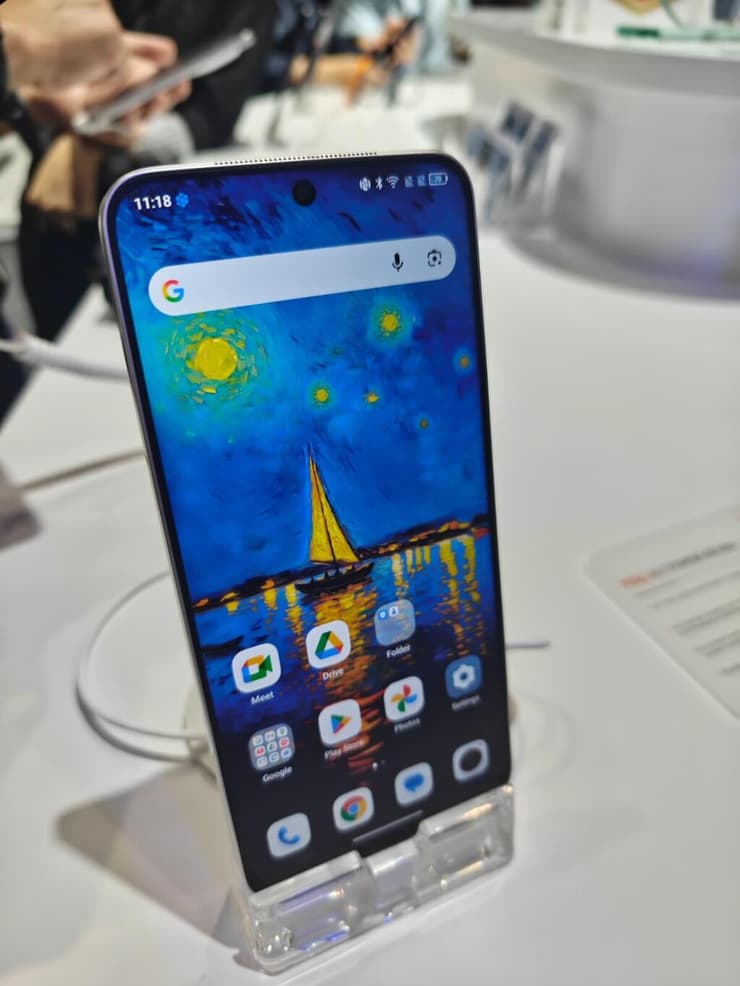 סמארטפון NxtPaper של TCL