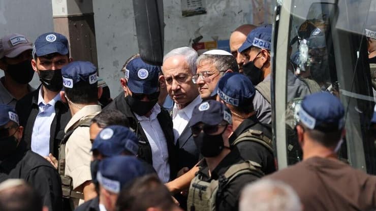 ראש הממשלה בנימין נתניהו בזירת הפיגוע בירושלים 