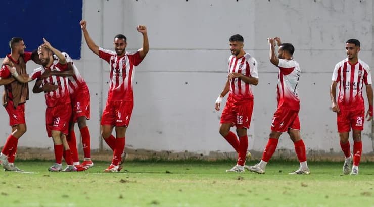 שחקני מ.ס כפר קאסם חוגגים