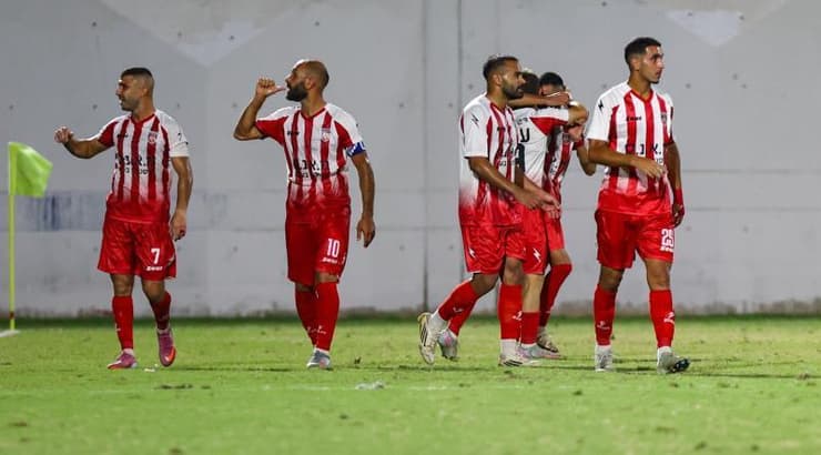 שחקני מ.ס כפר קאסם חוגגים