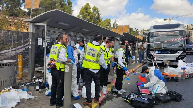 זירת הפיגוע בצומת רמות בירושלים