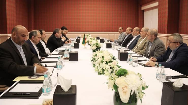 הפגישה האחרונה של מנהיגי חמאס לפני התקיפה בדוחא