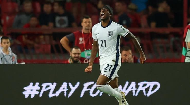 נוני מדואקה וגג את השער השני