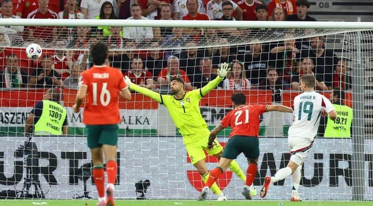 וארגה חוגג את השער השני שלו