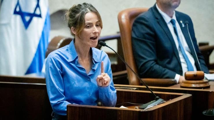 מליאת הכנסת - דיון פגרה להצבעה על תוספת התקציב של הקופסא הביטחונית