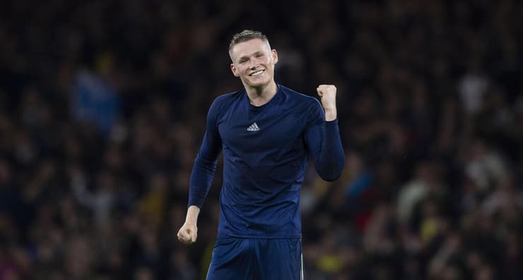 הפכנו אותו לסקורר מדופלם. מקטומיניי (צילום: Craig Foy/ SNS Group via Getty Images ) סקוט מקטומיניי סקוטלנד