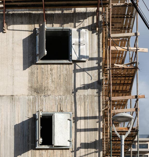 "הזמינות של הממ"ד מנצחת". ממ"דים בבנייה (צילום: ArieStudio, Shutterstock) "הזמינות של הממ"ד מנצחת". ממ"דים בבנייה