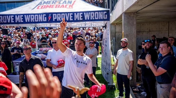 צ'רלי קירק באירוע באוניברסיטה ביוטה, לפני שנורה